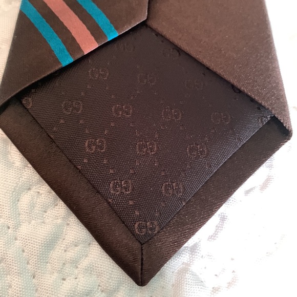 Authentic Gucci Gimental Striped Silk Tie in Brown - Picture 7 of 8
